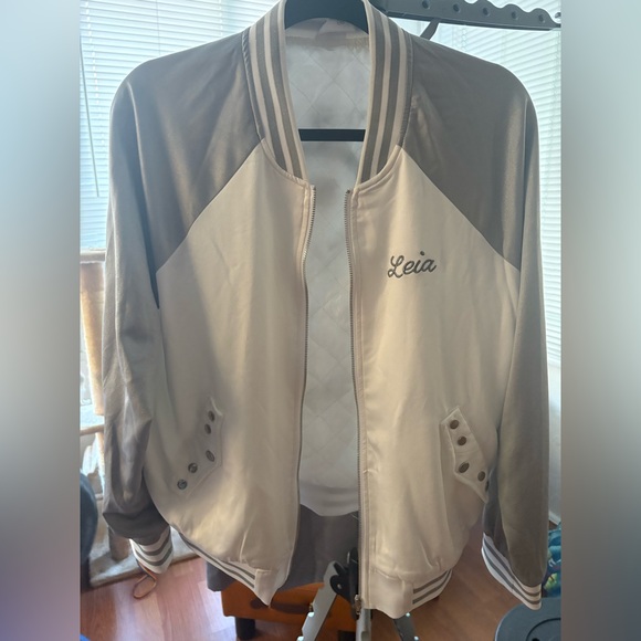 Like new Star Wars Princess Leia beautiful satin bomber jacket size XL - Picture 6 of 6